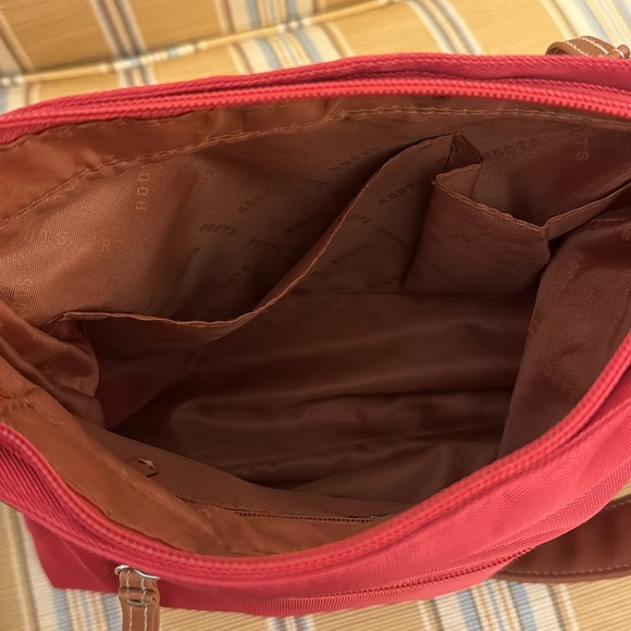 Fun Roots nylon shoulder crossbody bag with generous pockets. - Picture 6 of 10